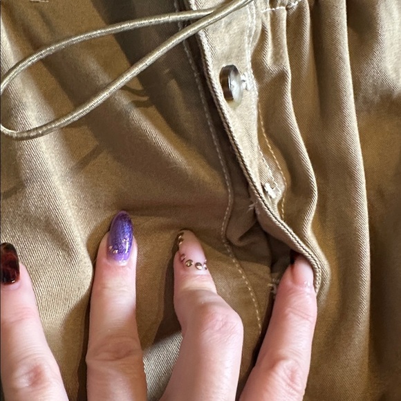 URBAN OUTFITTERS | UO Terra High Waisted Paper-bag Pant in Khaki - Picture 12 of 15